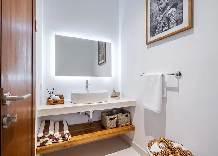 Villa 2br Modern - Quiet & Peaceful - Walk To Ulu